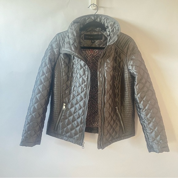 Marc New York Andrew Marc Quilted  Puffer Silver Grey Jacket Sz M - Picture 5 of 13